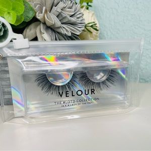NEW Velour Lashes - no glue included